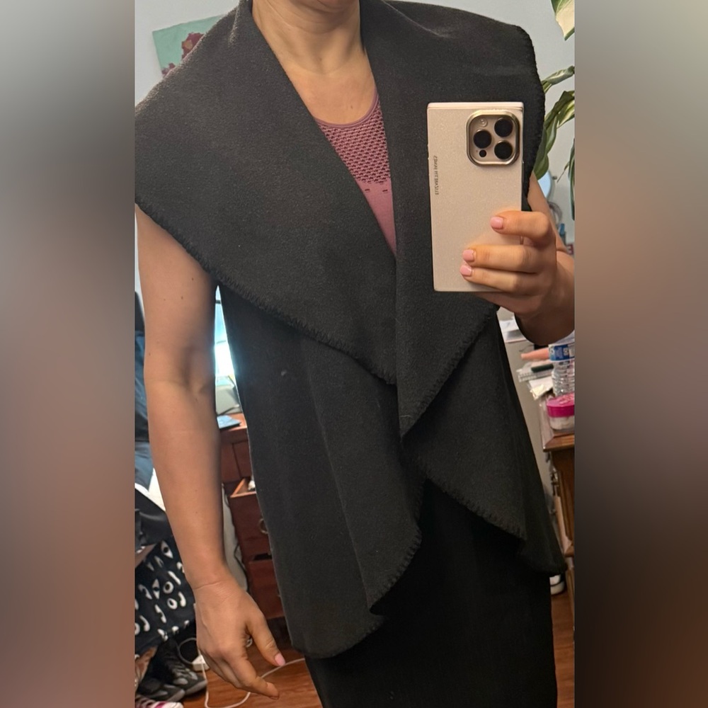 Mud Pie grey vest